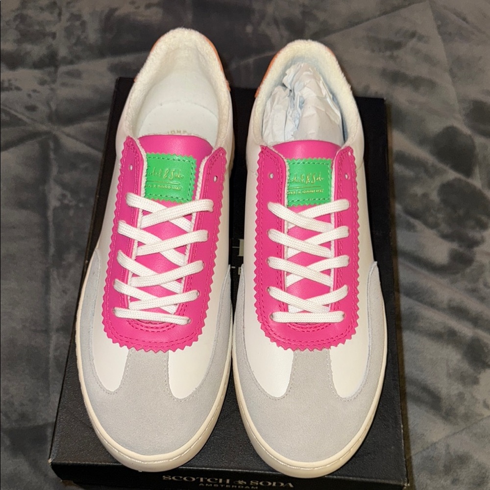 Scotch & Soda size 39 US size is 8 brand new never worn excellent condition